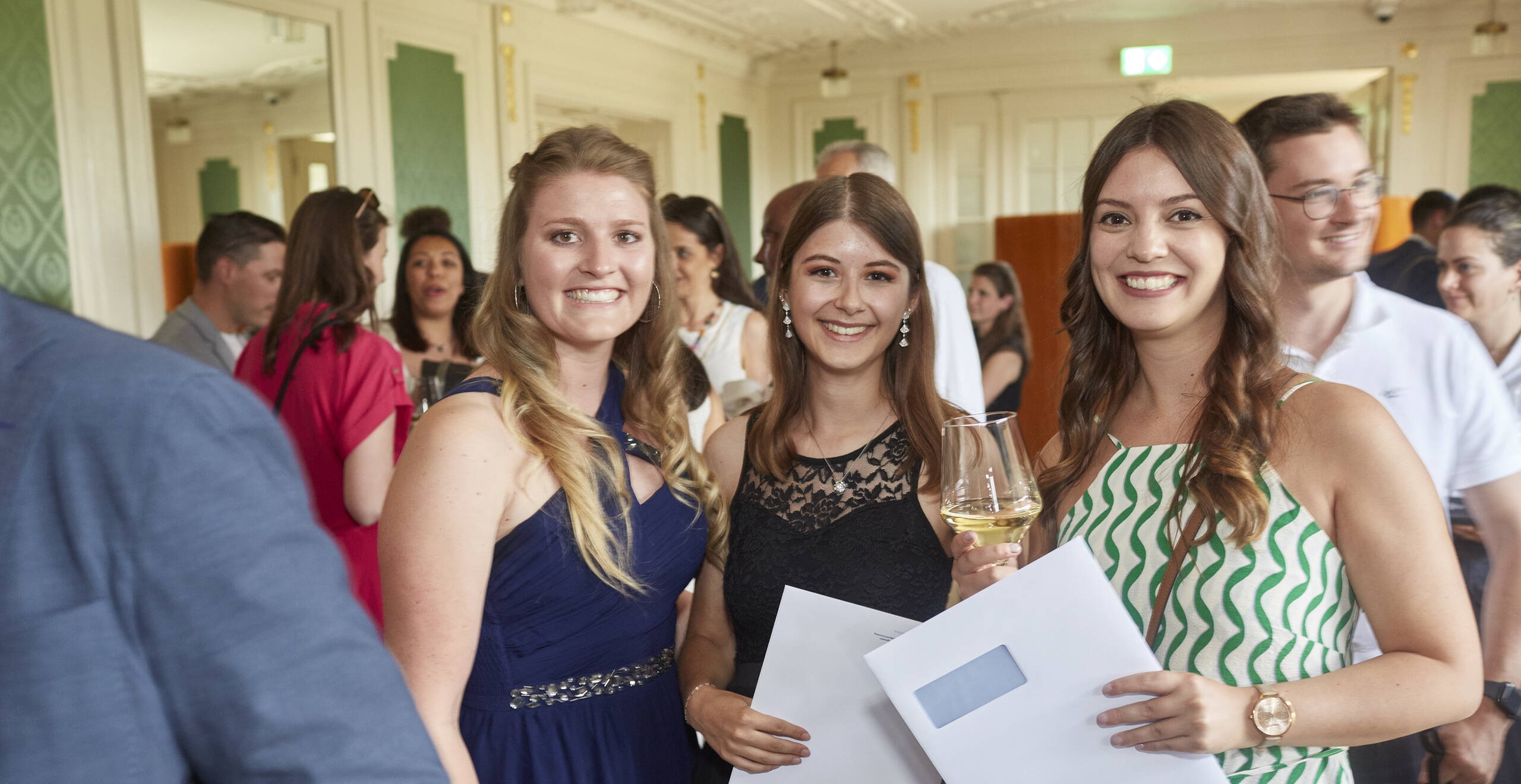 Cerimonia di laurea 2023 – maestrodeiconti.ch